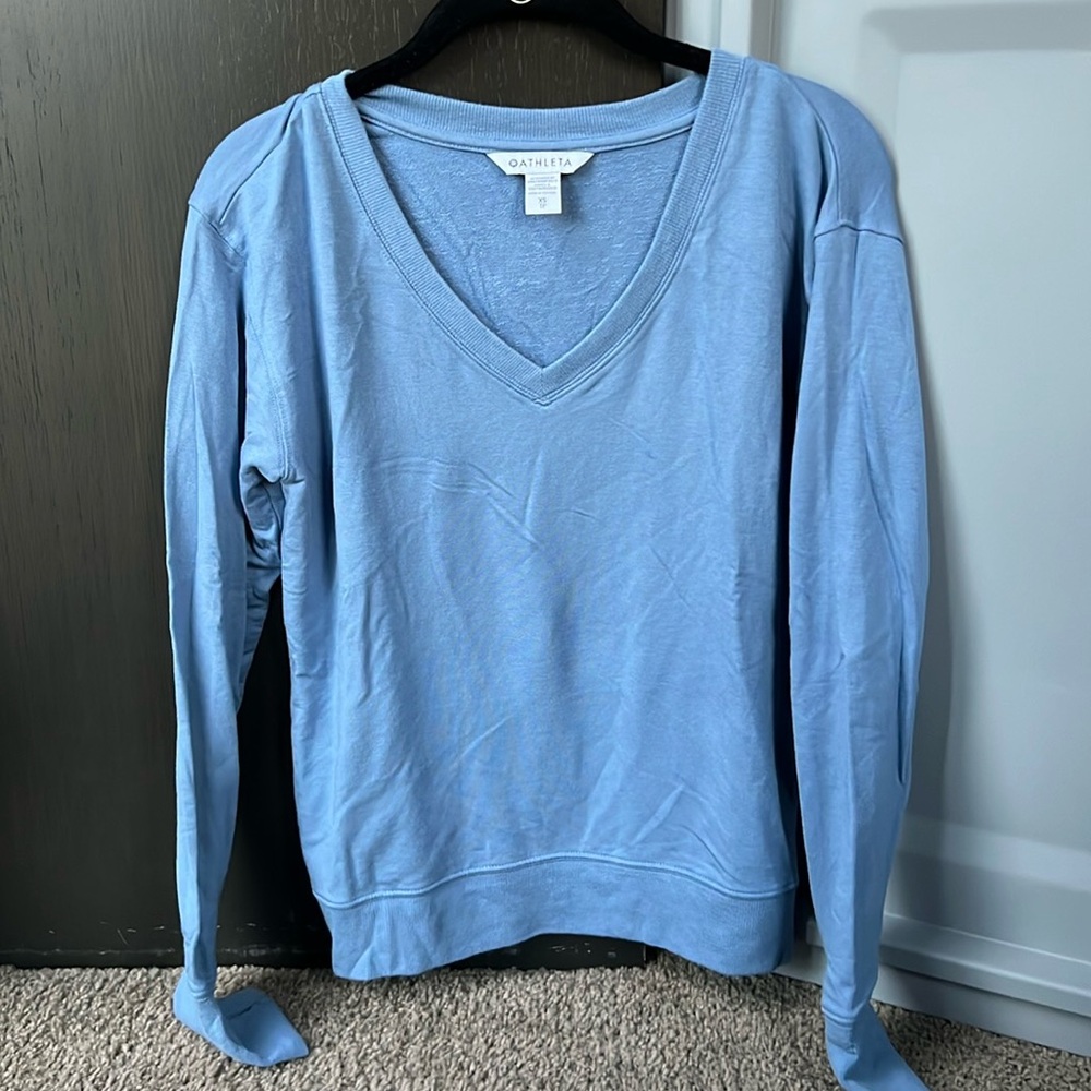 Athleta long sleeve shirt